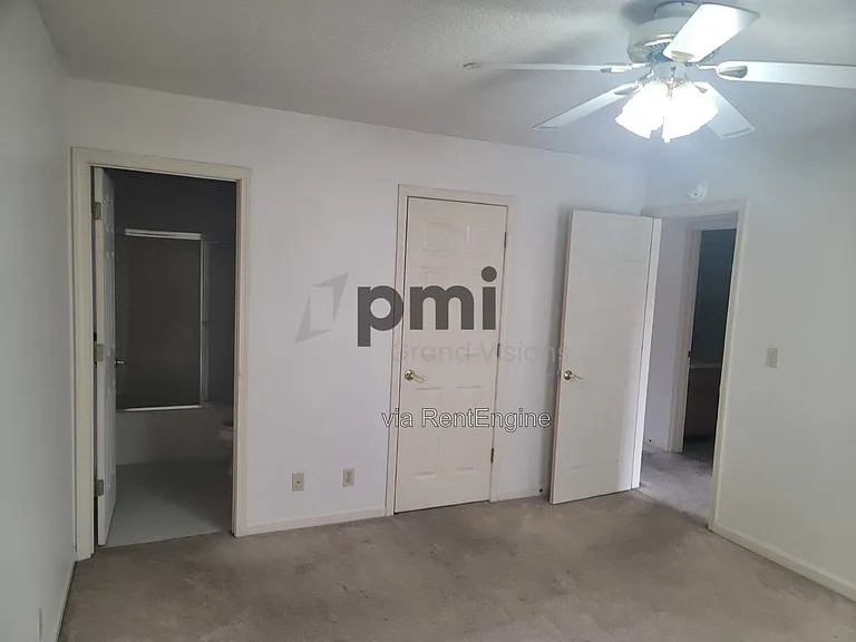 1306 Arthur Ave #9 — Photo 6