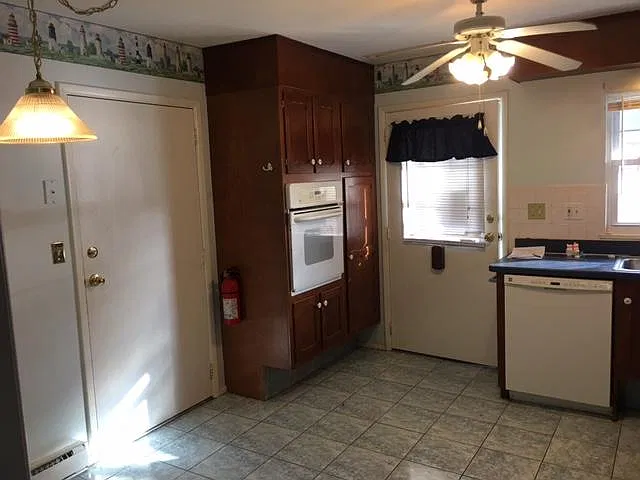 2 bed, 1036 sqft, $2,200 — Photo 2