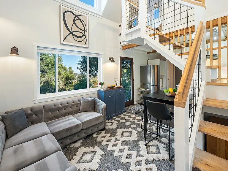 616 Glenloch Way — Photo 8
