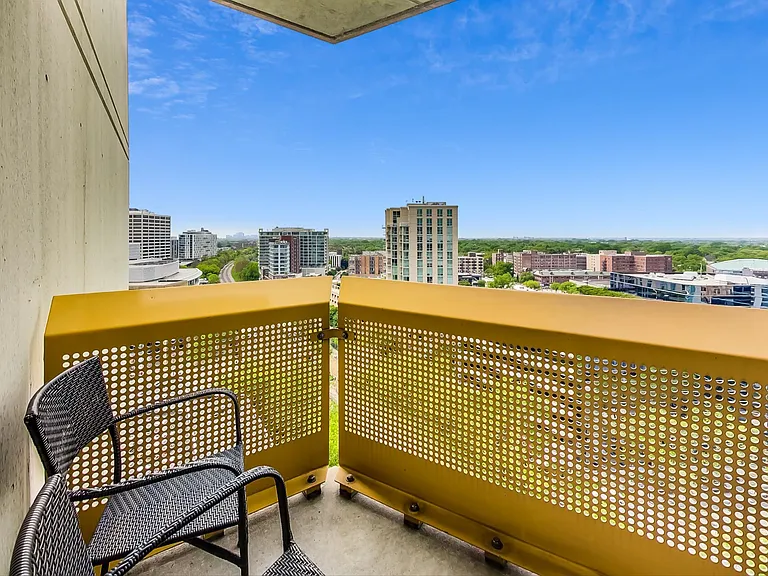 1720 Maple Ave #1570 — Photo 14