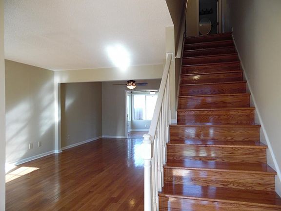 5th image of 1725 W Lakeview Dr Unit 64