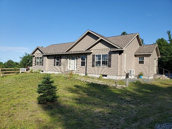 4th image of 21 Pioneer Way