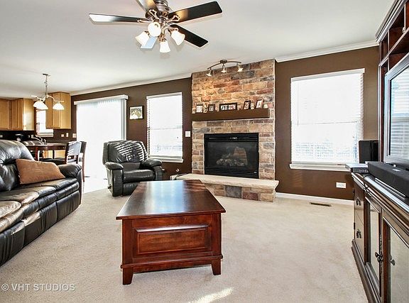 4th image of 3000 Jonathon Ln