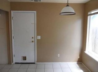 9197 Laguna Center Cir, Elk Grove, CA 95758