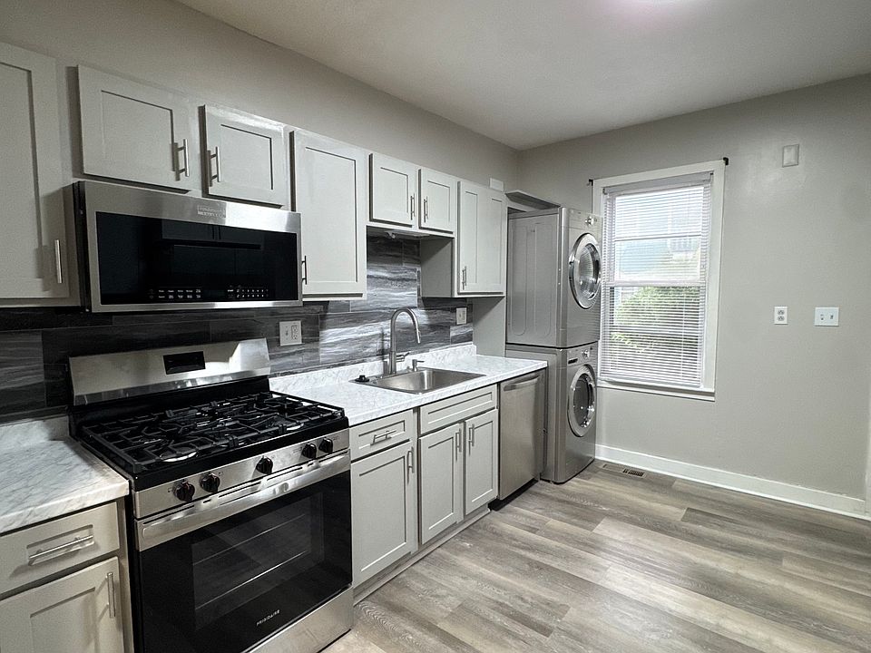 1st image of 39 Oakwood St APT 1