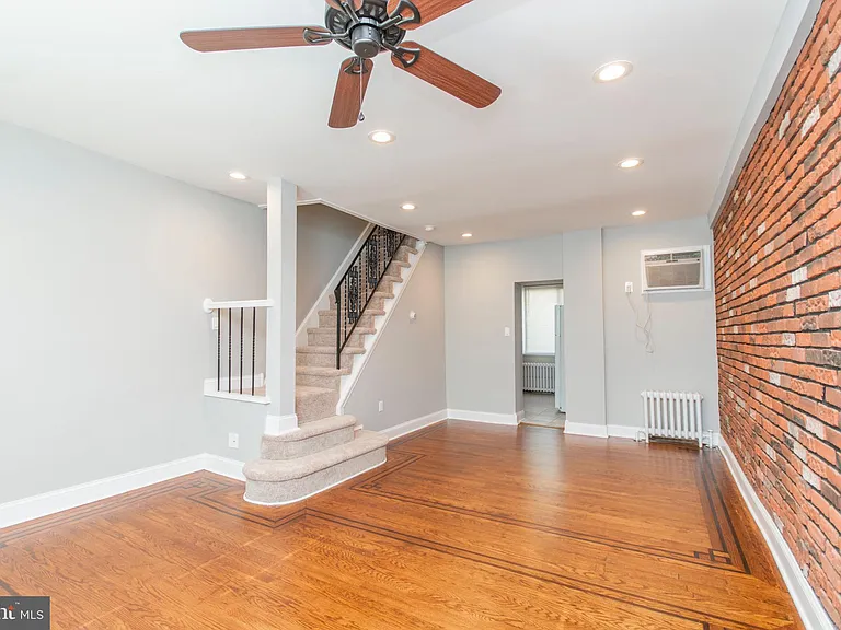 3138 Tilton St — Photo 9