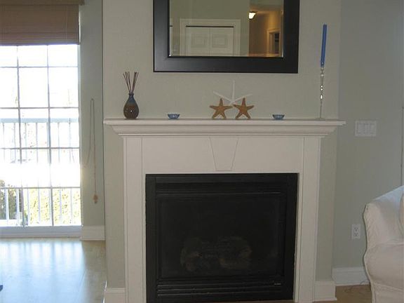 3rd image of 231 N Whittaker St #301
