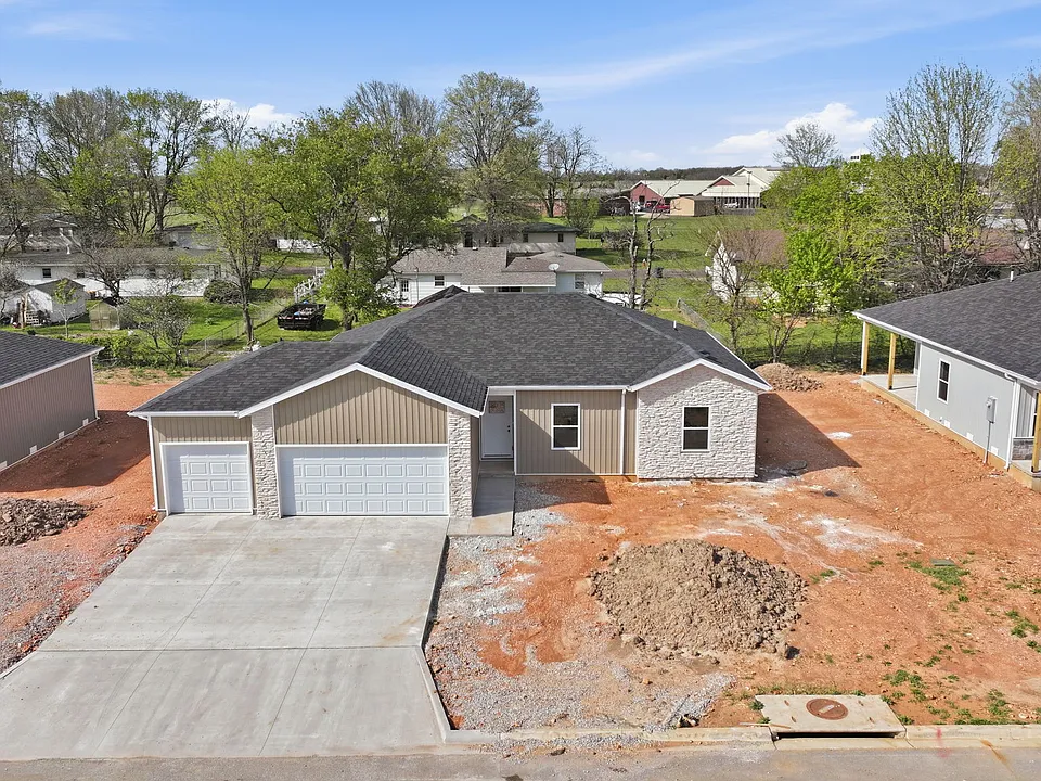 43 Whitley Ln
