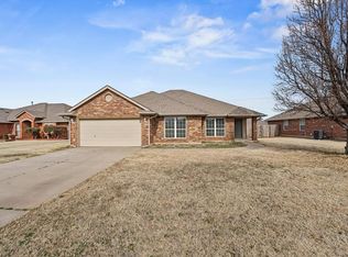 429 Bright Angel Trl, Edmond, OK 73003