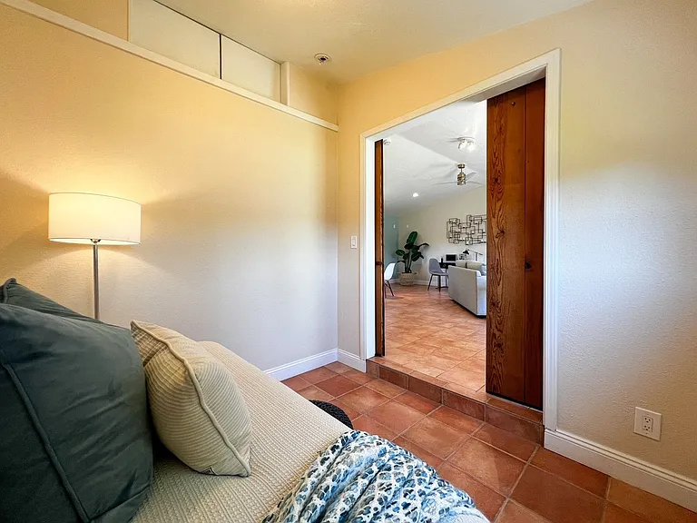 1022 Berry Ln — Photo 58