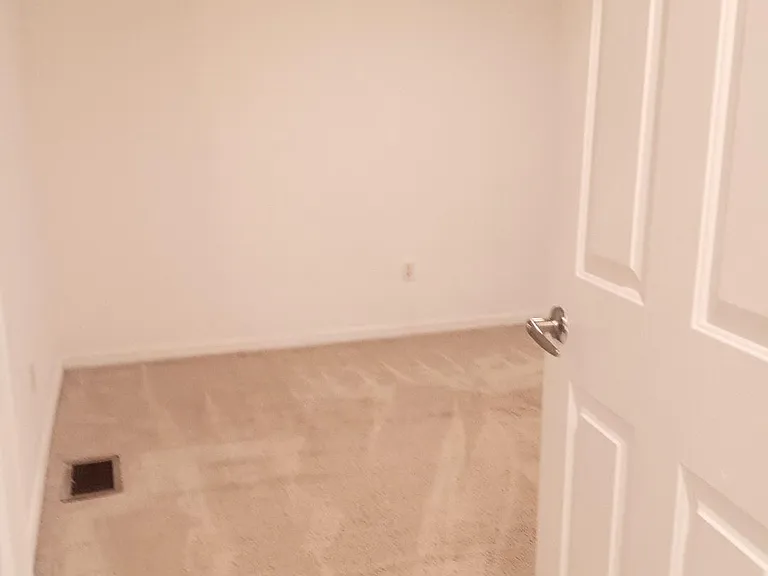 926 Washington Palm Loop — Photo 8