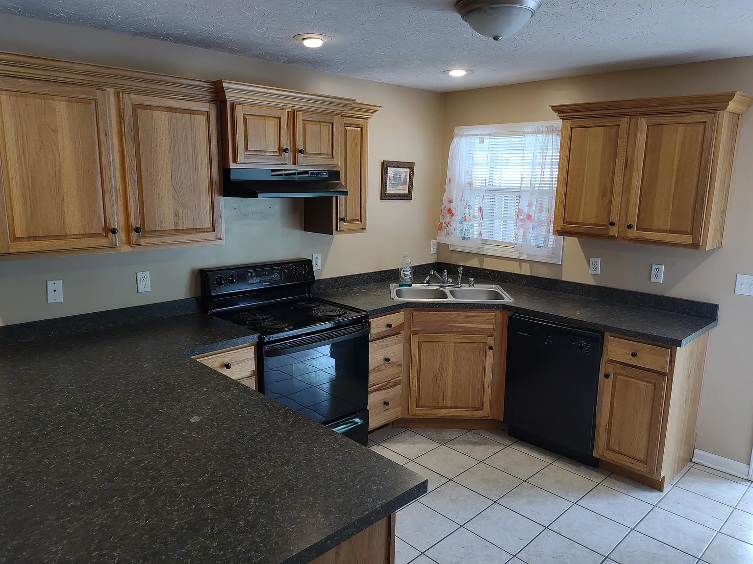 104 Johnson Street - 1 — Photo 3