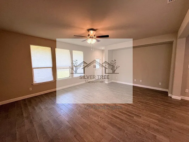 10921 Rockchapel Dr — Photo 7