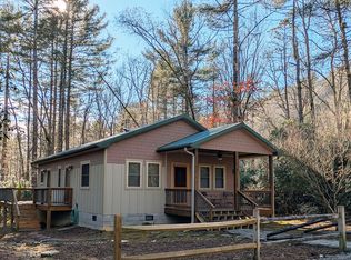 291 Leamon Dr, Cedar Mountain, NC 28718