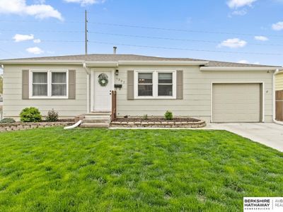 7327 S 72nd Ave, La Vista, NE, 68128