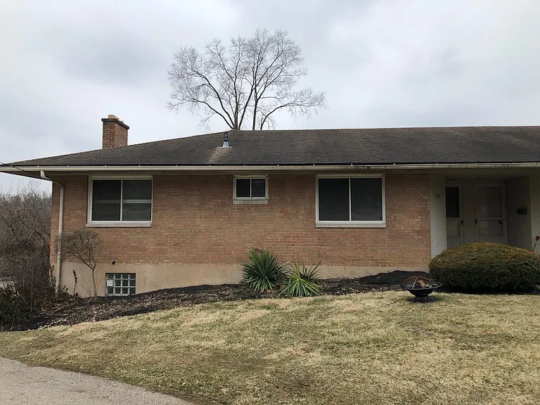 2787 Charing Rd — Photo 1