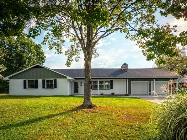 5446 Longview Dr, Charleston, WV 25313
