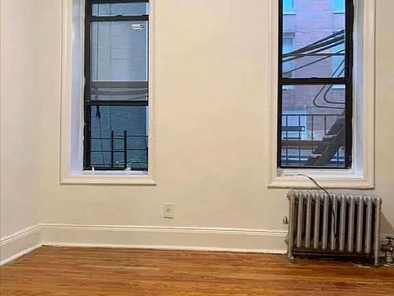4th image of 320 E 34th St APT 1A