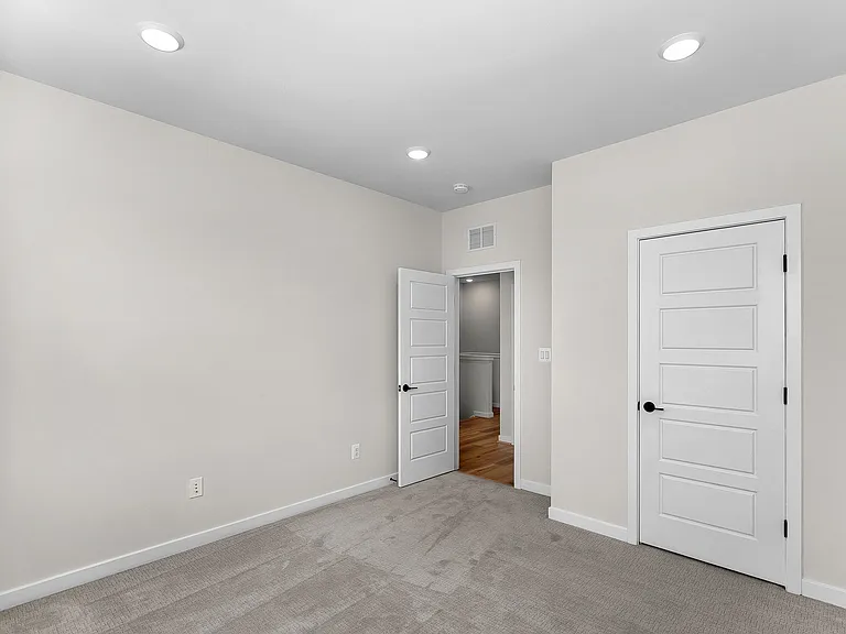 22892 Copper Tree Ter — Photo 37