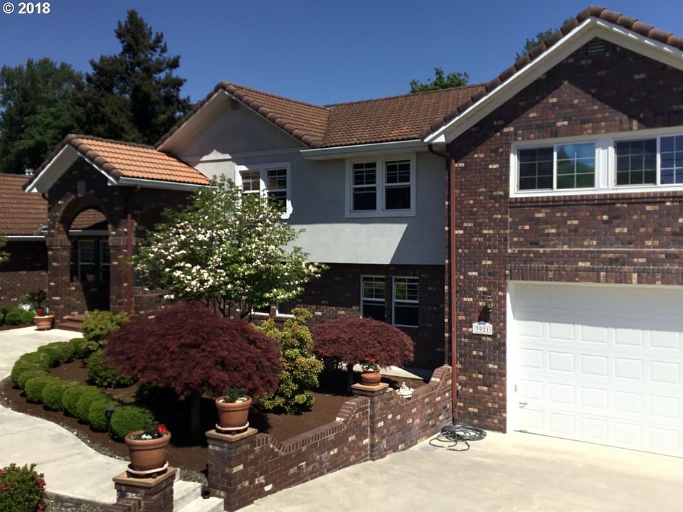 1st image of 3921 SE 157th Ave