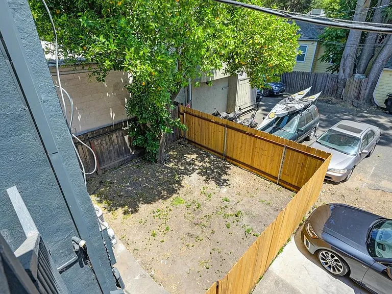 515 30th St #1 — Photo 21