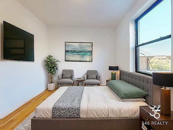 5th image of 200 Haven Ave APT 1E