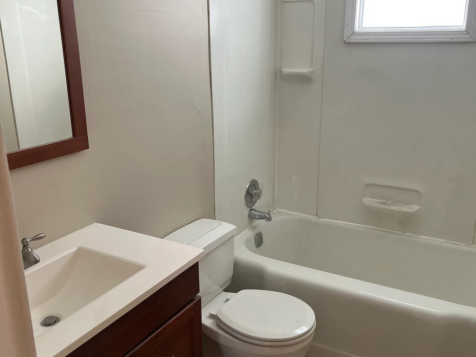 3 bed, 1350 sqft, $1,300 — Photo 4