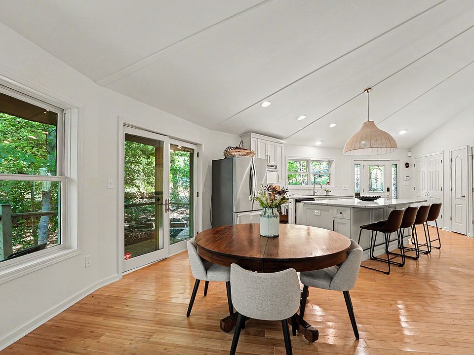 1st image of 241 Spring Shore Rd