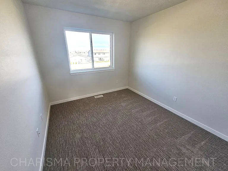 Tunis Drive Townhomes — Photo 27