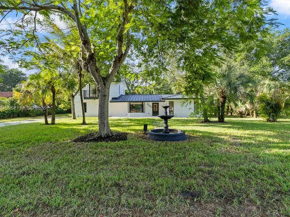 7800 SW 94th St, Miami, FL 33156