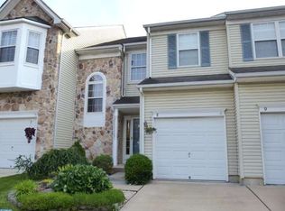 8 Dorset Ct, Bordentown, NJ 08505