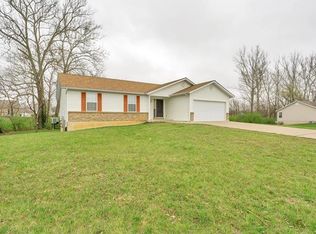 111 Robin Hood Dr, Troy, MO 63379