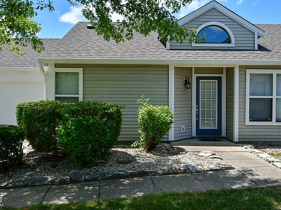 3rd image of 3210 Eddy Ct