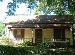 102 Swink St, Concord, NC 28027