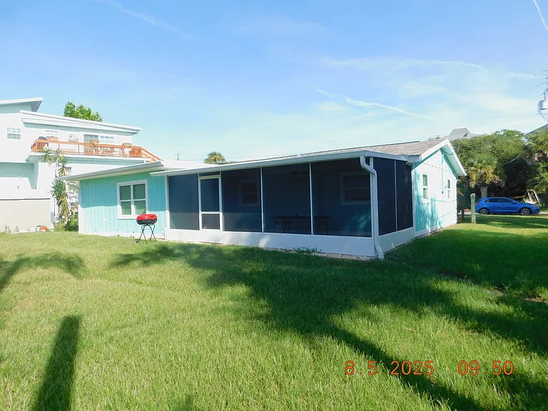 313 Surf St — Photo 20