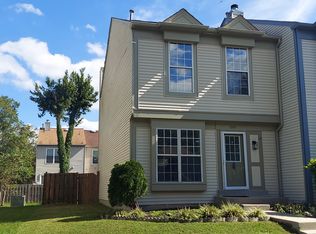 7215 Stover Ct, Alexandria, VA 22306