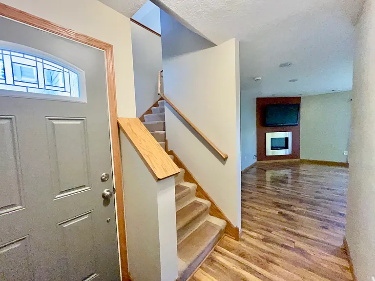 817 Jack Russell Ave — Photo 3