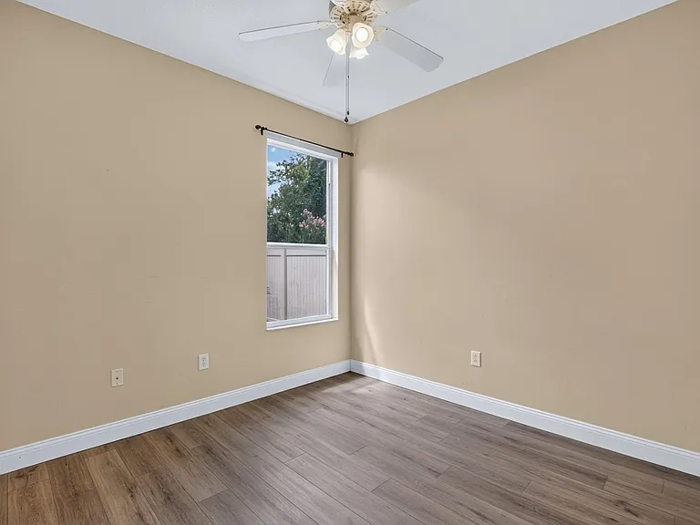 5605 Hawklake Rd — Photo 27