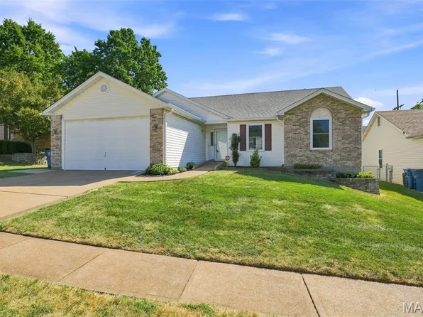 9631 Chamblin Dr, Saint Louis, MO 63123