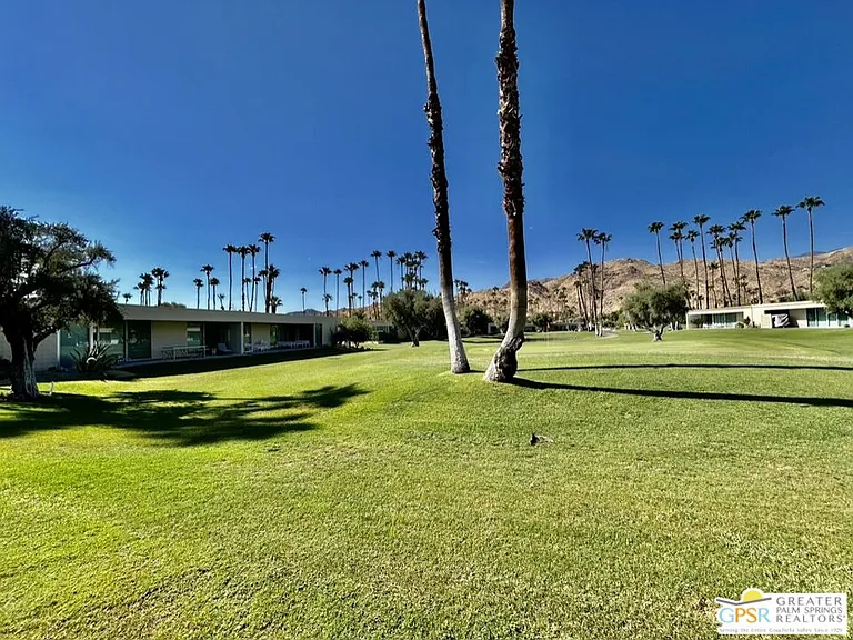 197 Desert Lakes Dr — Photo 50