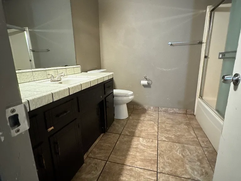 1791 Almond Ave #1 — Photo 8