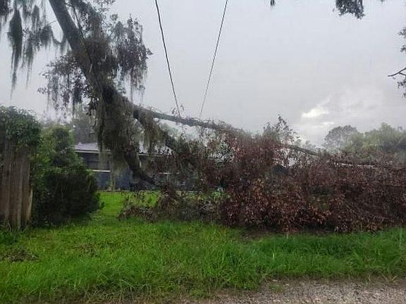 2nd image of 11911 Circle B Rd