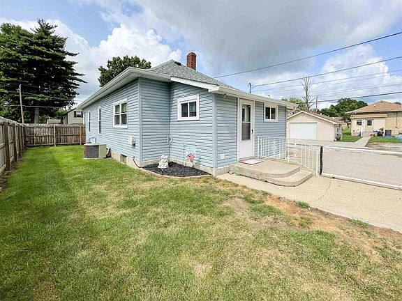 3rd image of 613 W Woodland Ave