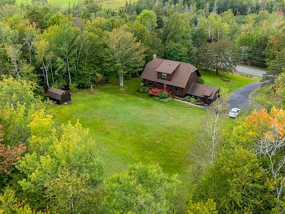 4th image of 3764 E River Rd