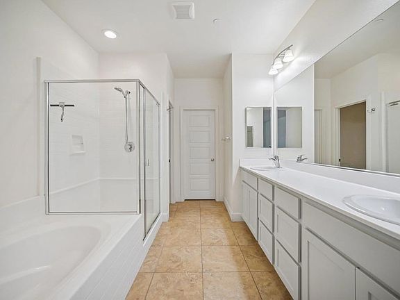 5th image of 2487 Ascending Oaks Ln #1