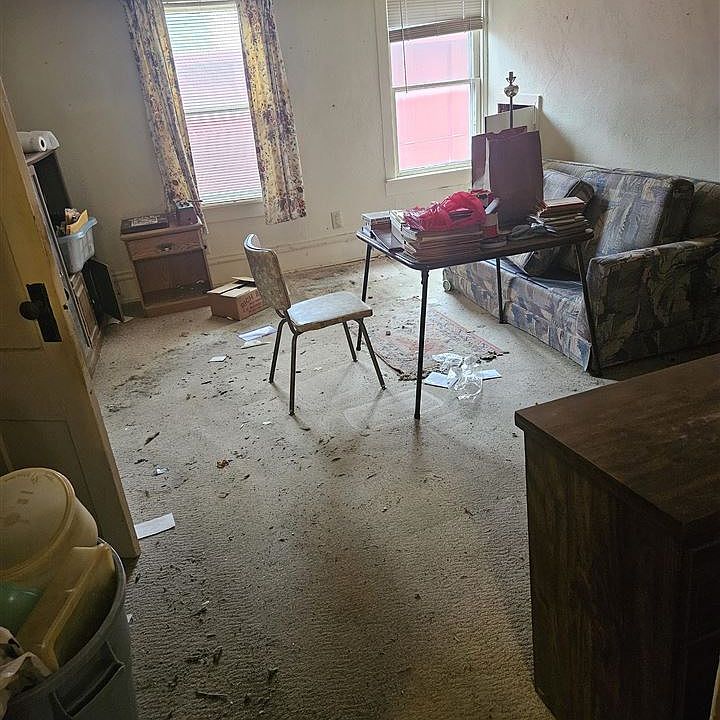 2nd image of 416 N Dodge St