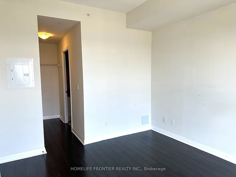 55 Eglinton Ave W #1607 — Photo 13