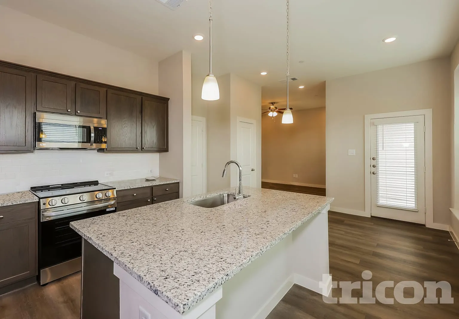 105 Milford Court Saginaw TX — Photo 4