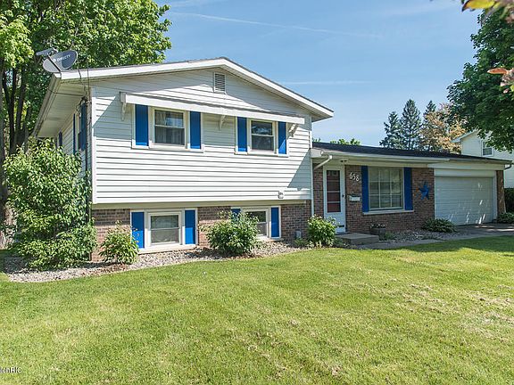 3rd image of 658 Knollwood Dr
