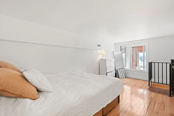 Rented by The Agency | media 4